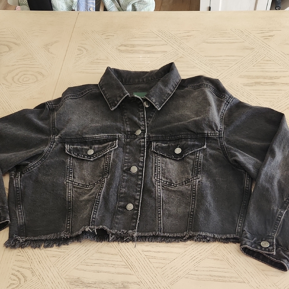 Wild Fable Black Distressed Frayed Hem Denim Short Jacket Women's Size XS